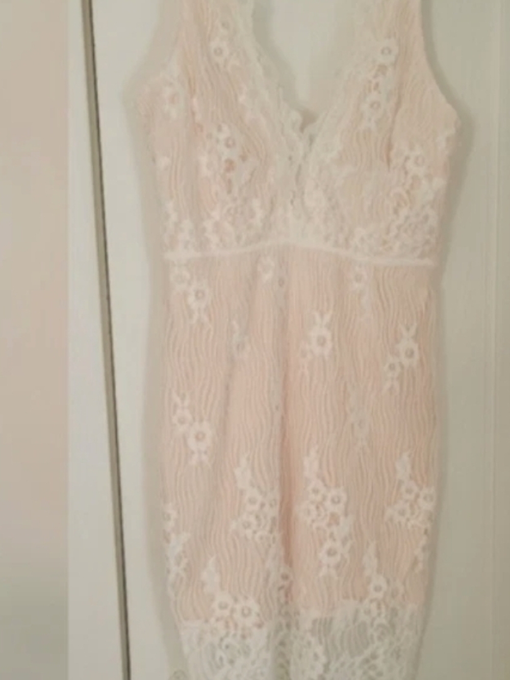 a peach pink and ivory lace mini dress size L NWT